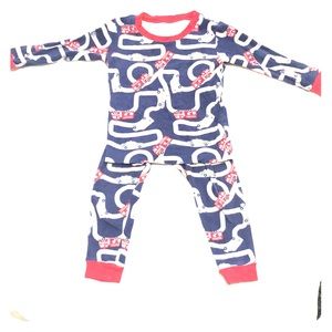 Carter’s pajama set-Firetruck-Size 24 months